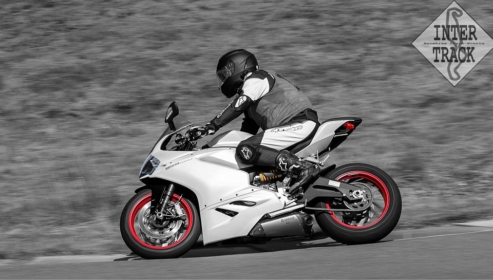 FastnWhite Ducati Panigale 959 Moto