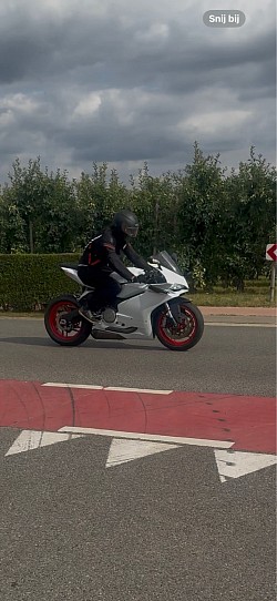 Fastnwhite Ducati Paniagle 959 Moto