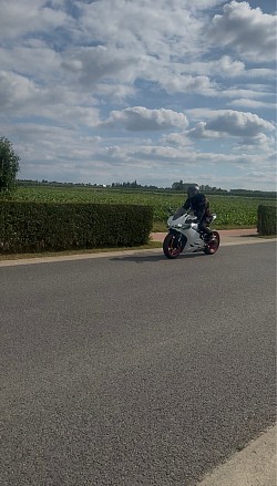 Fastnwhite Ducati Panigale 959 Moto