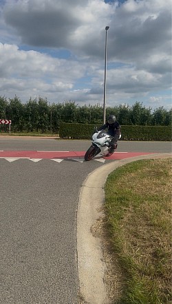 Fastnwhite Ducati Panigale 959 Moto